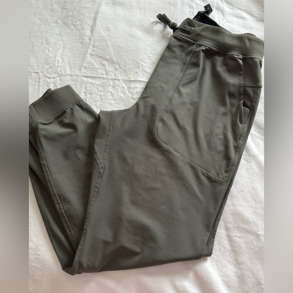 Lululemon New Condition joggers